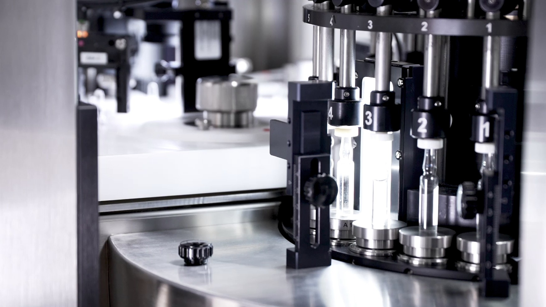 RS1 - inspection and leak test machine detail