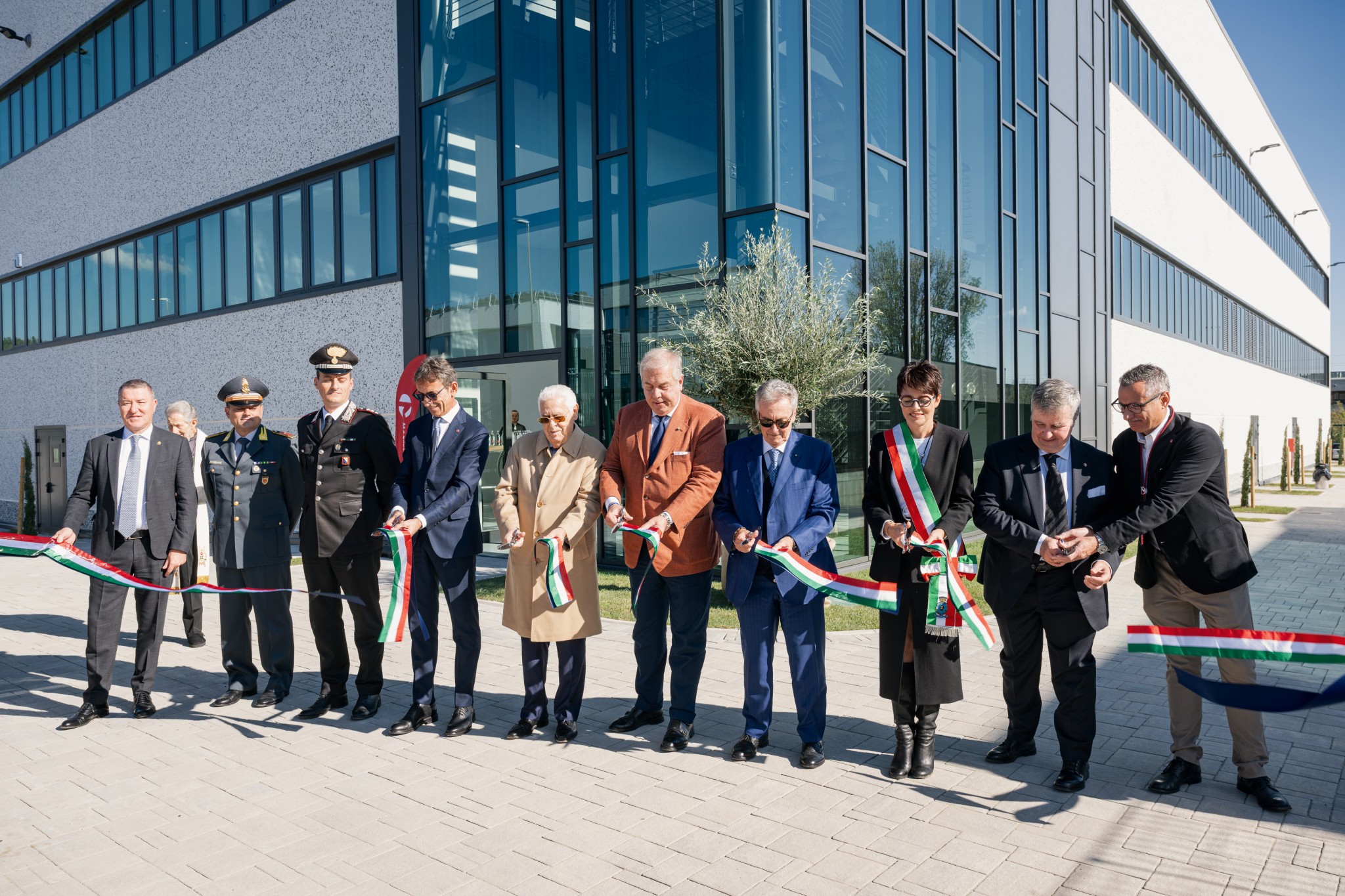 Inaugurazione Nuovo Stabilimento Neri_ Taglio Nastro